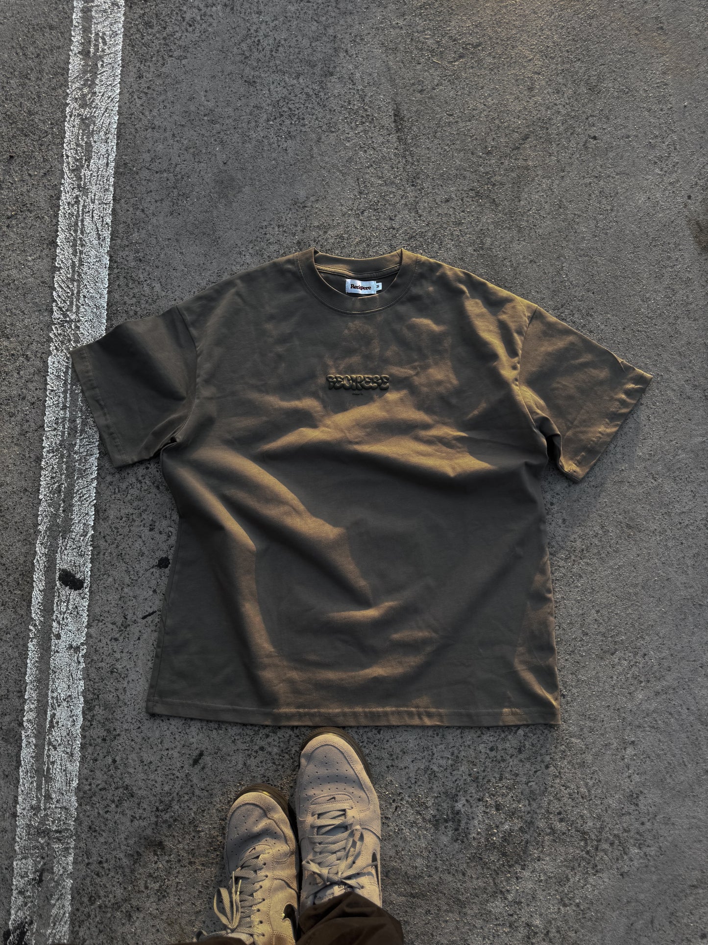 Recipere 'MOMETNUM' Combat Green Tee